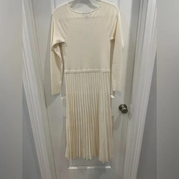 Ann Taylor White Maxi Dress - Picture 4 of 4